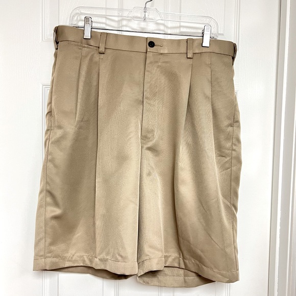 Golf Shorts - Picture 1 of 5